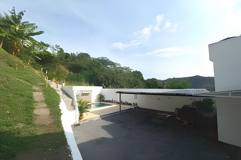 Apartamento con Piscina