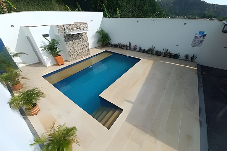 Apartamento con Piscina