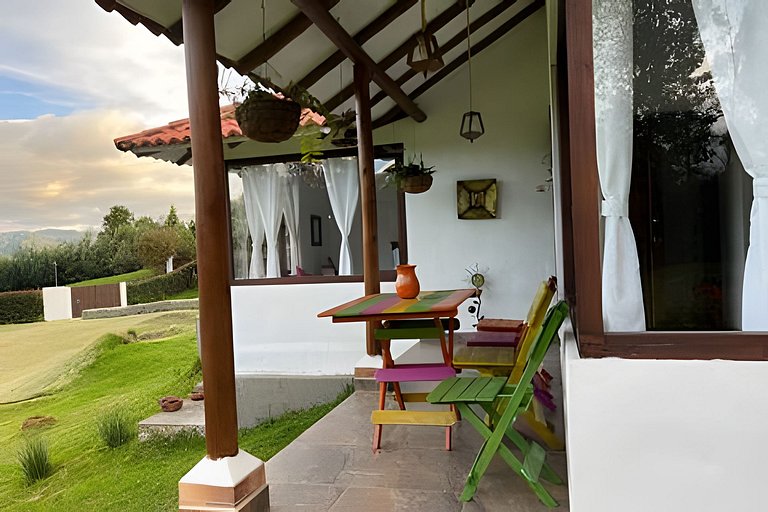 Casa de montaña con vista, BBQ y wifi confiable