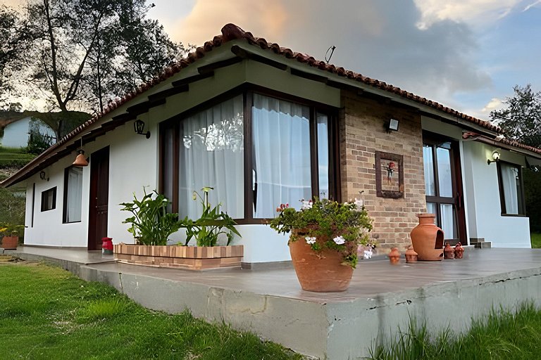 Casa de montaña con vista, BBQ y wifi confiable