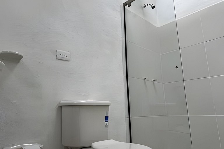 Casa del Cielo: Aventura, descanso y estrellas sobre montaña