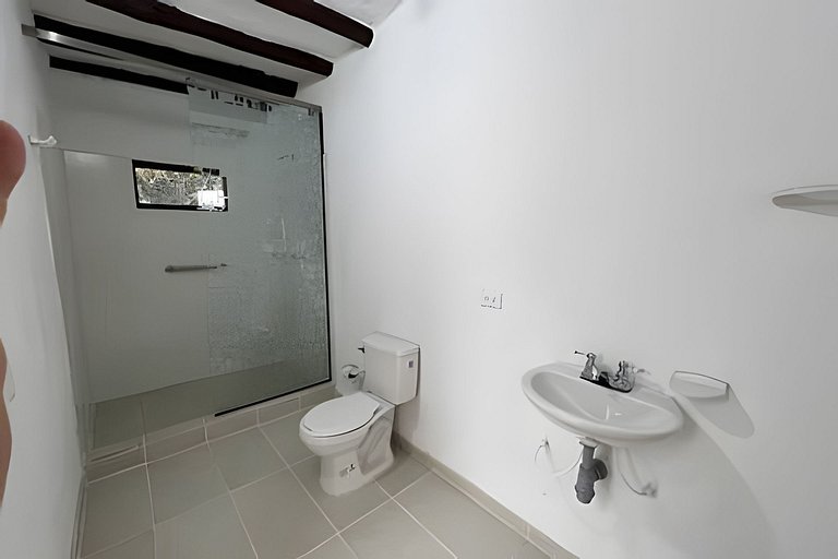 Casa del Cielo: Aventura, descanso y estrellas sobre montaña