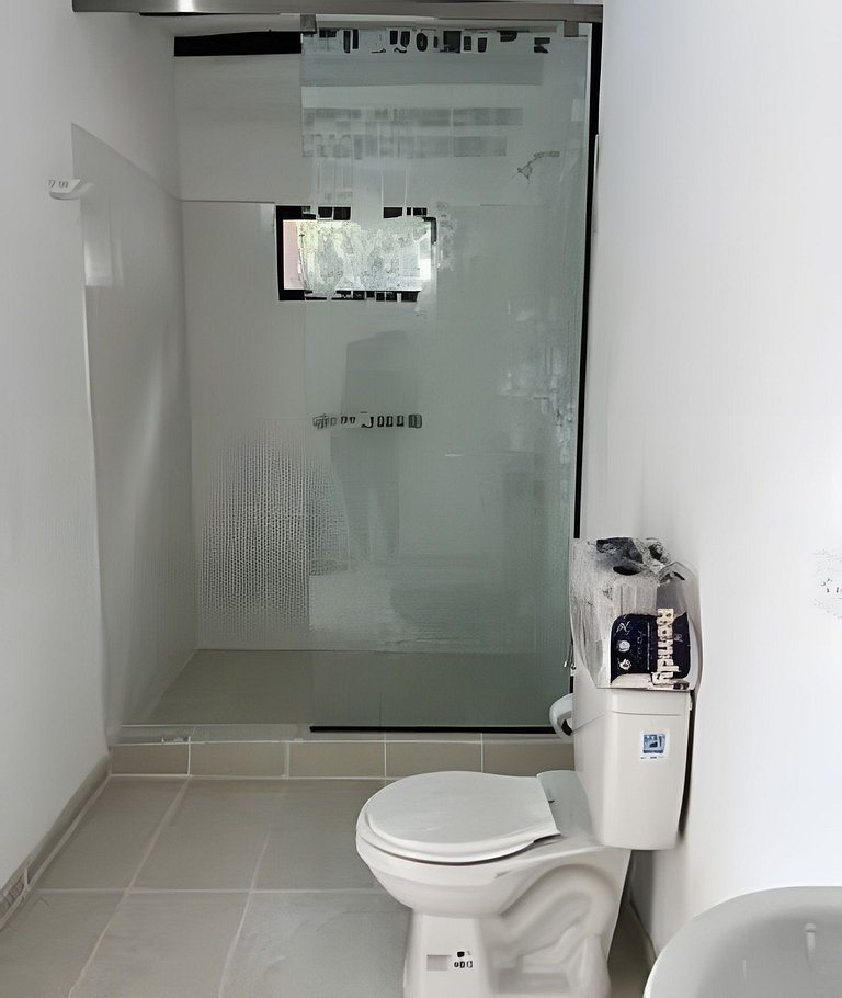 Casa del Cielo: Aventura, descanso y estrellas sobre montaña