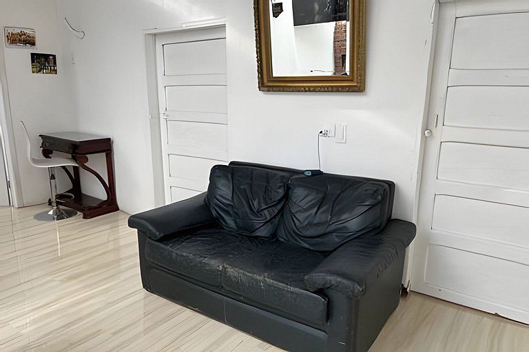 Casa del Cielo: Aventura, descanso y estrellas sobre montaña