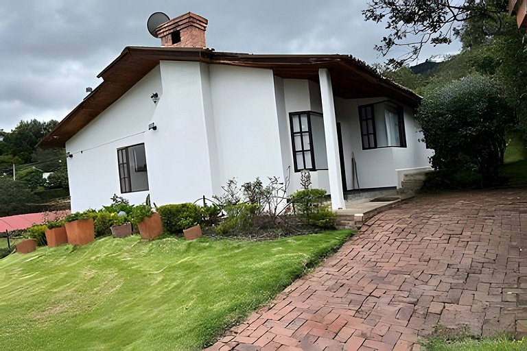 Casa con huerto orgánico.