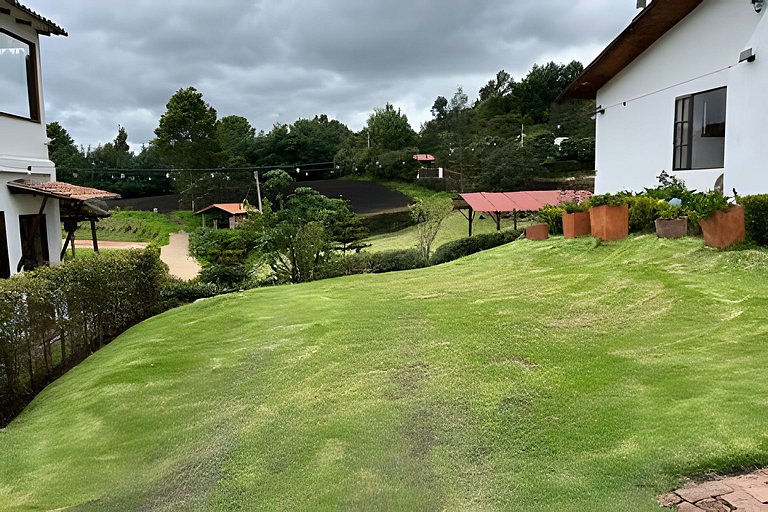 Casa con huerto orgánico.