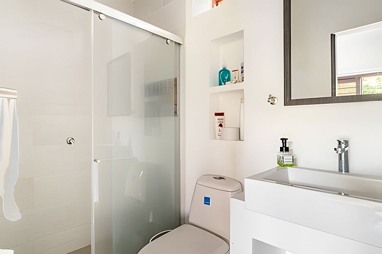 Apto con balcón vista amanecer