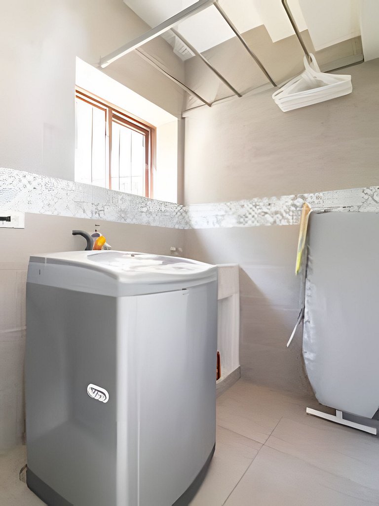 Apto con balcón vista amanecer